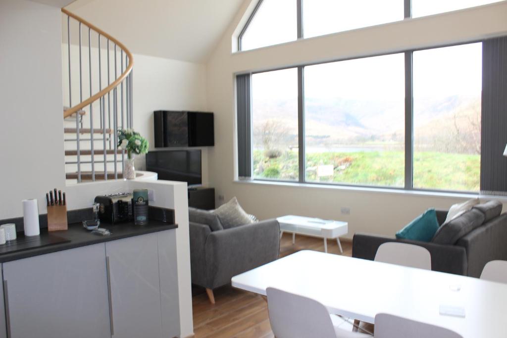 Wilderness Apartments in Fort William